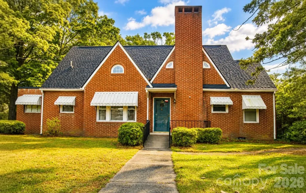 200 N Main Street Candor NC 27229