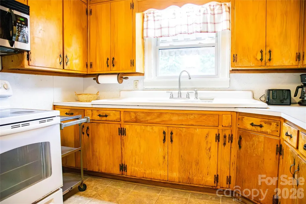 200 N Main Street Candor NC 27229