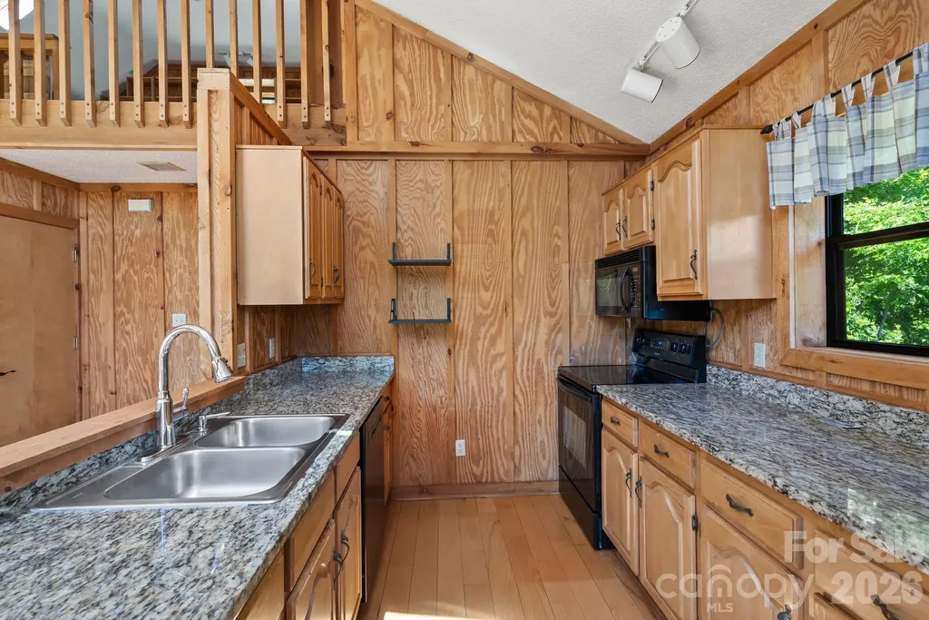 1206 Caldwell Mountain Road Hot Springs NC 28743