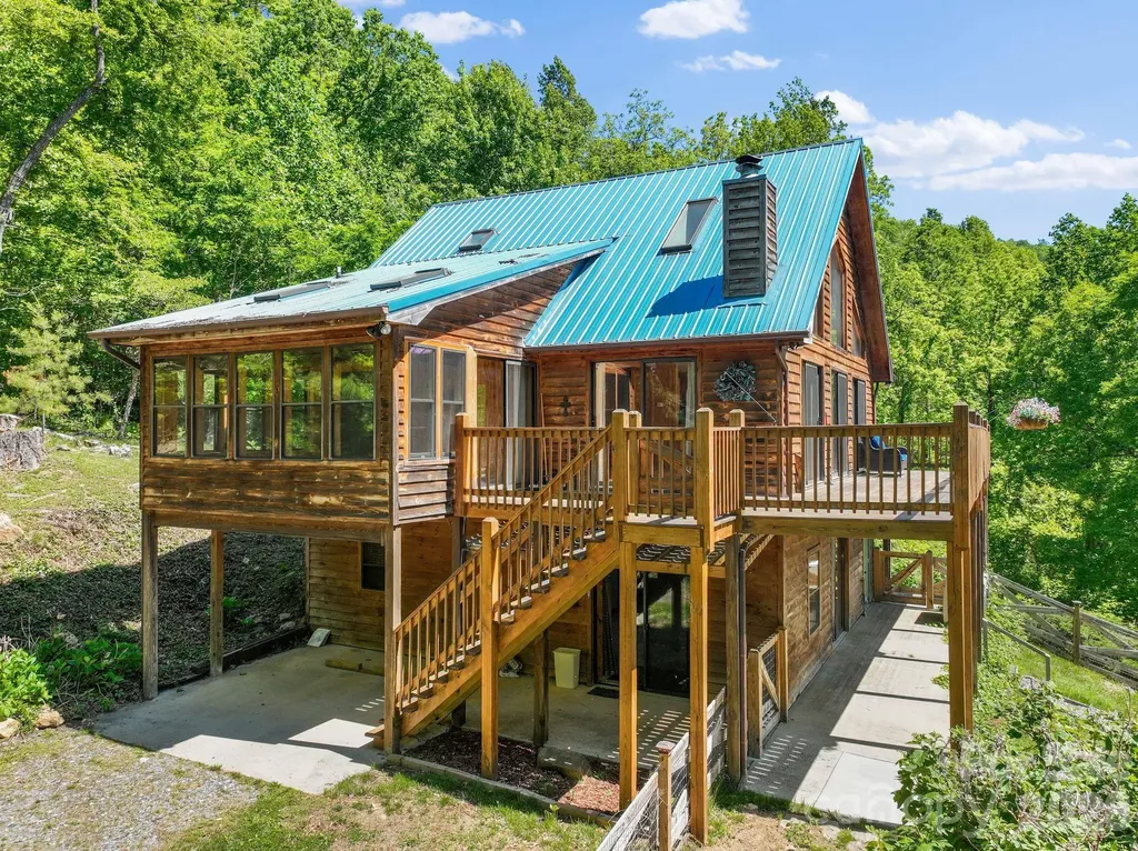 1206 Caldwell Mountain Road Hot Springs NC 28743