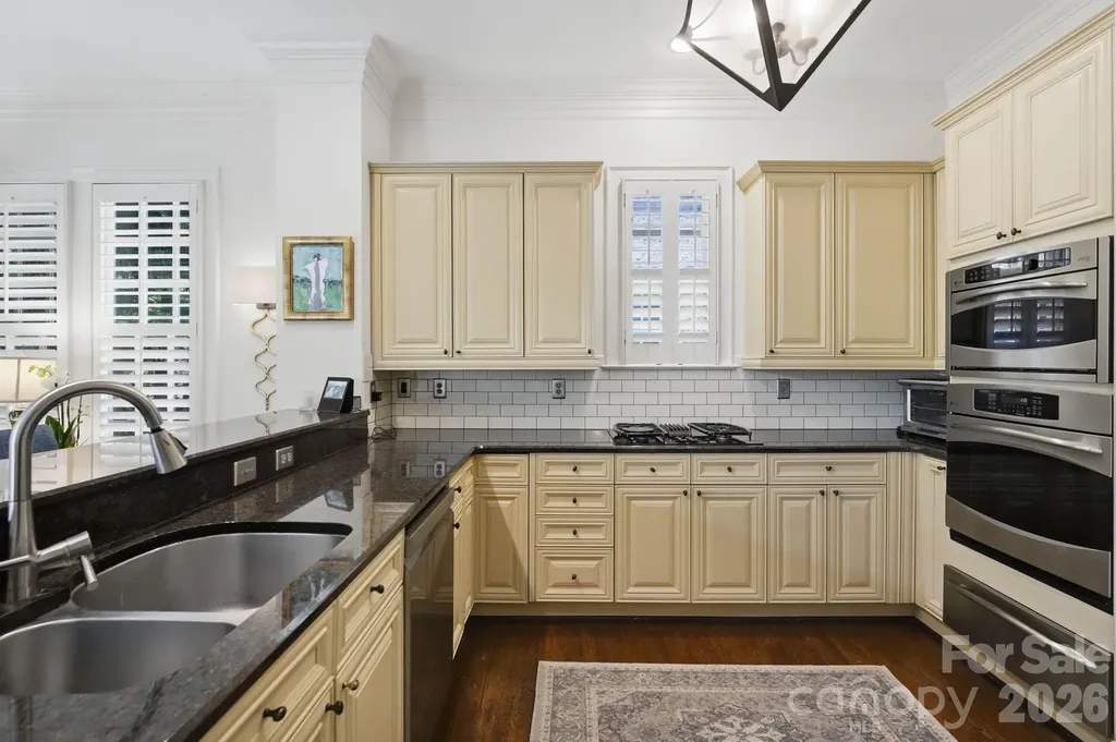 2618 Sheffield Crescent Court Charlotte NC 28226