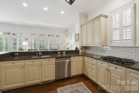 2618 Sheffield Crescent Court Charlotte NC 28226