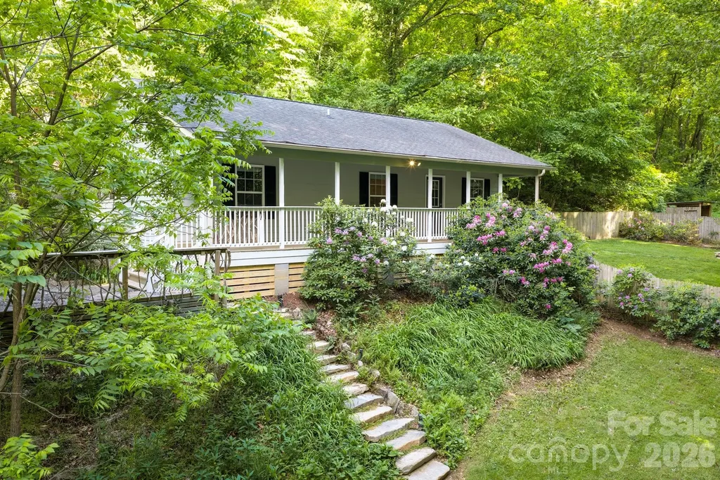 Asheville NC, 30 Lawterdale Circle