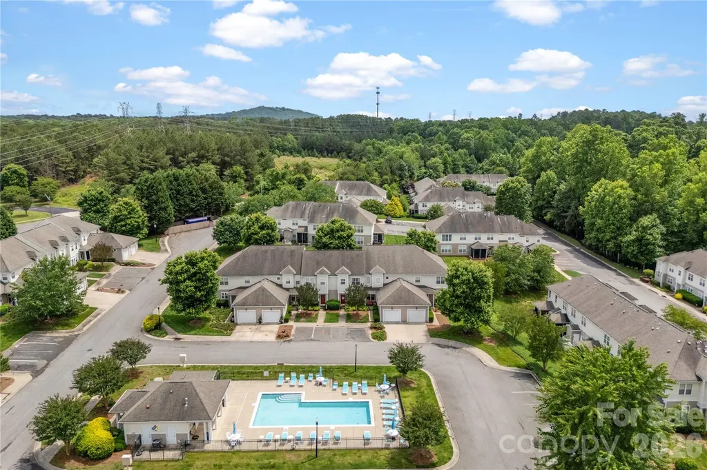 927 Claybrook Circle Gastonia NC 28054
