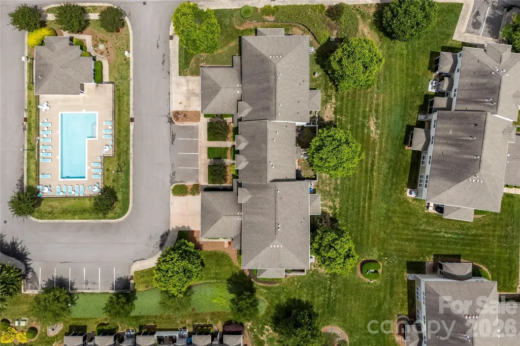 927 Claybrook Circle Gastonia NC 28054