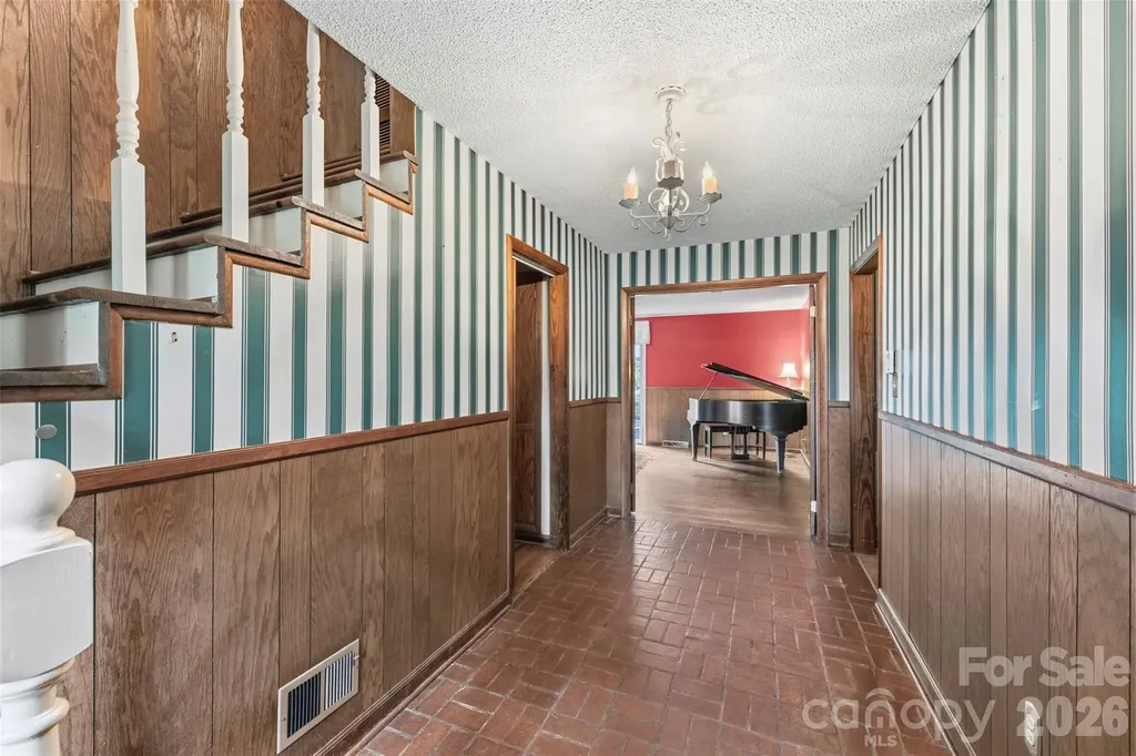 3110 Robinwood Road Gastonia NC 28054