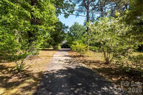 3110 Robinwood Road Gastonia NC 28054