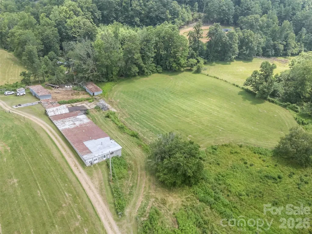 1305 Halltown Road Spruce Pine NC 28777