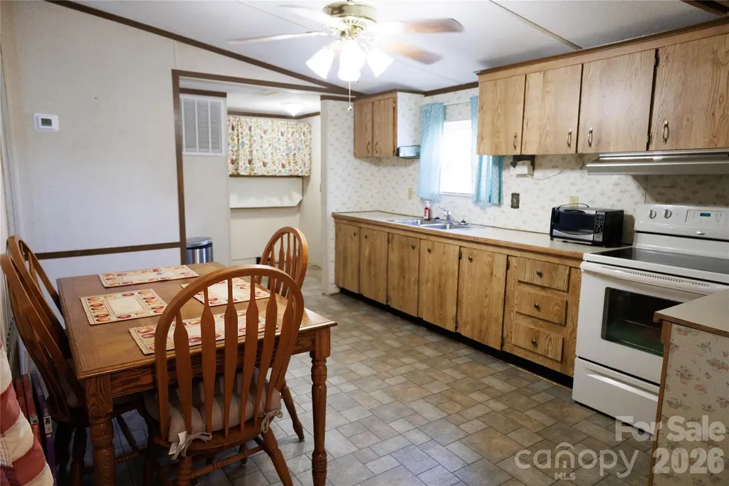 318 Tuckers Grove Road Statesville NC 28625