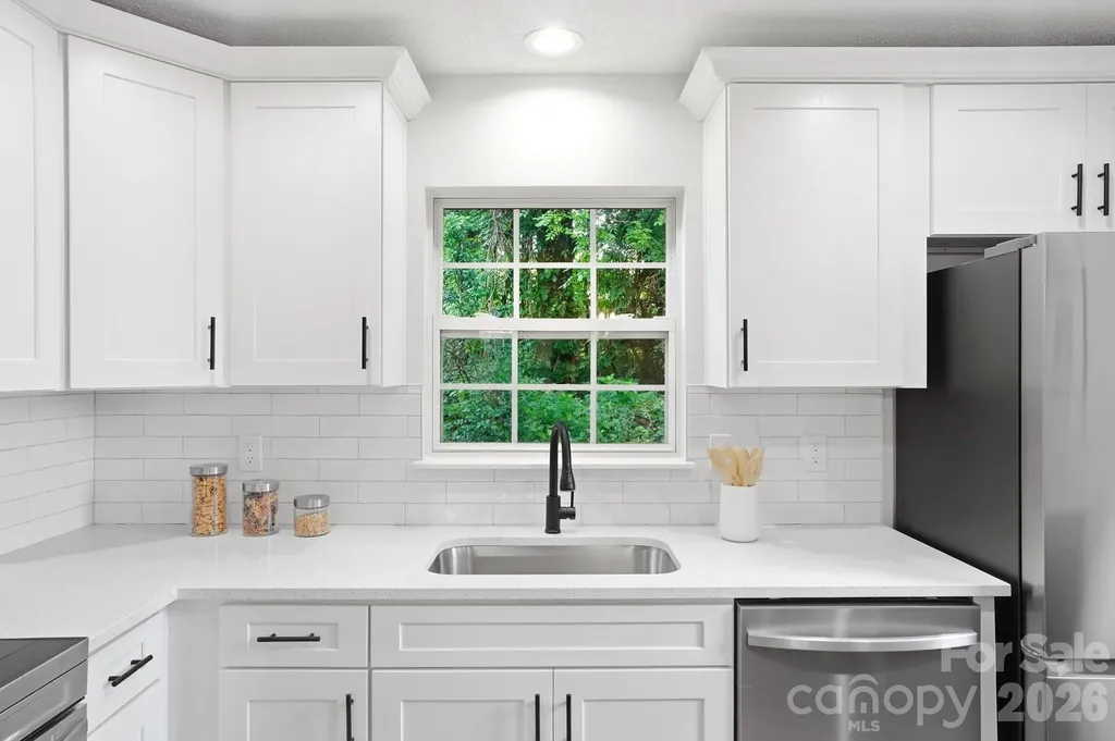 7621 Petrea Lane Charlotte NC 28227