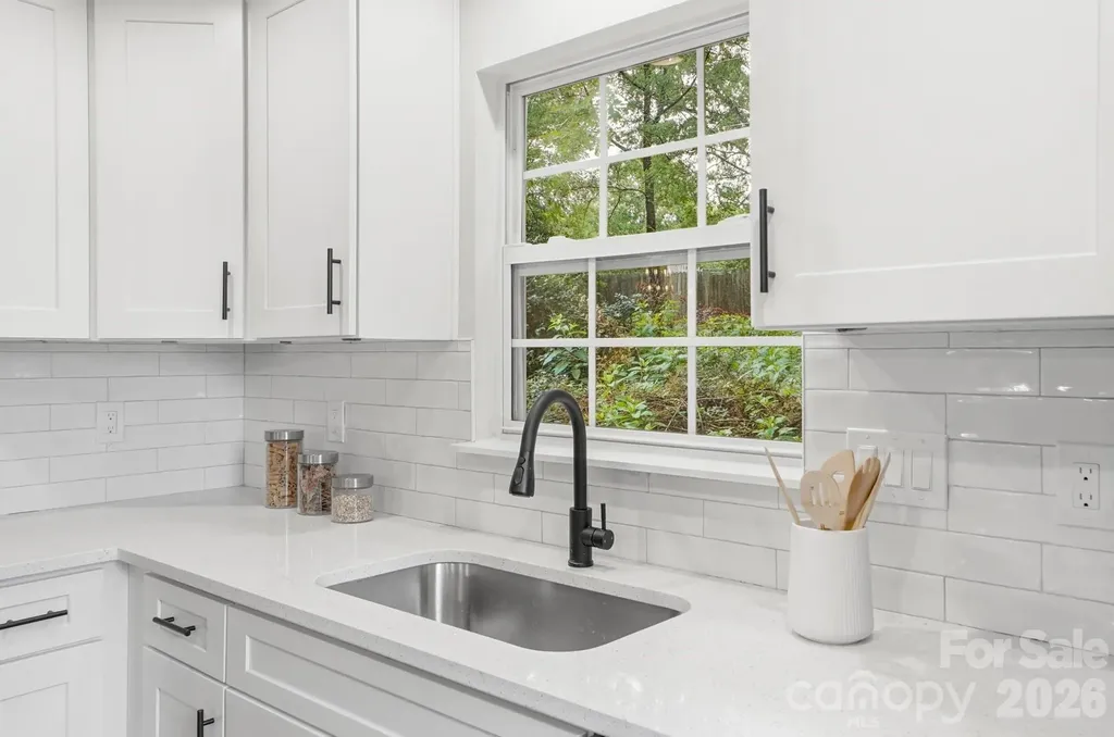 7621 Petrea Lane Charlotte NC 28227