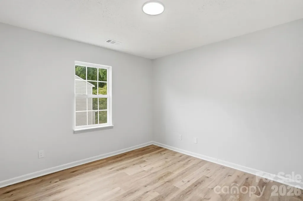 7621 Petrea Lane Charlotte NC 28227