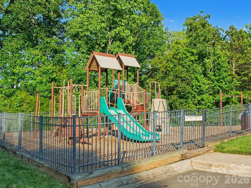 1311 Dobson Drive Waxhaw NC 28173