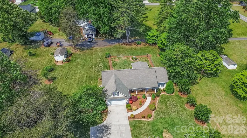 183 Devon Lane Statesville NC 28625