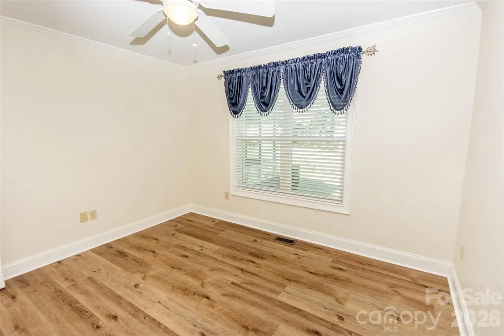 183 Devon Lane Statesville NC 28625