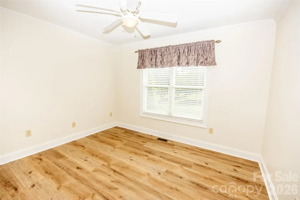 183 Devon Lane Statesville NC 28625