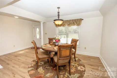 183 Devon Lane Statesville NC 28625
