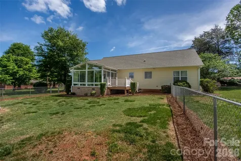183 Devon Lane Statesville NC 28625