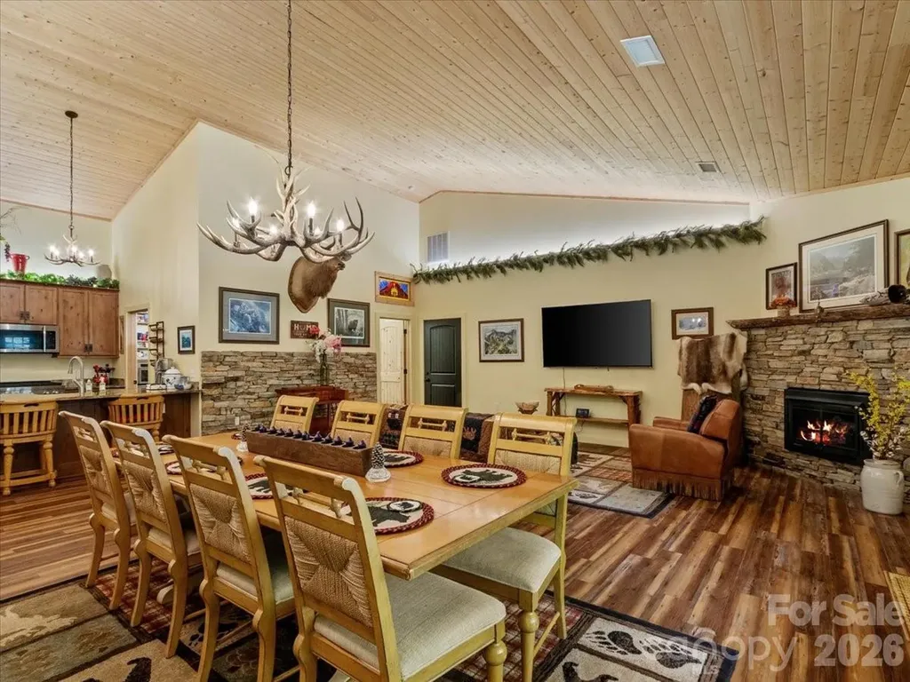 183 Mayfly Court Spruce Pine NC 28777
