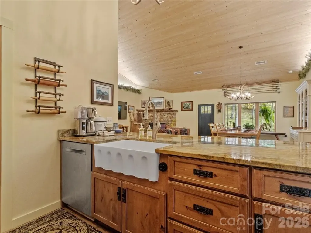183 Mayfly Court Spruce Pine NC 28777
