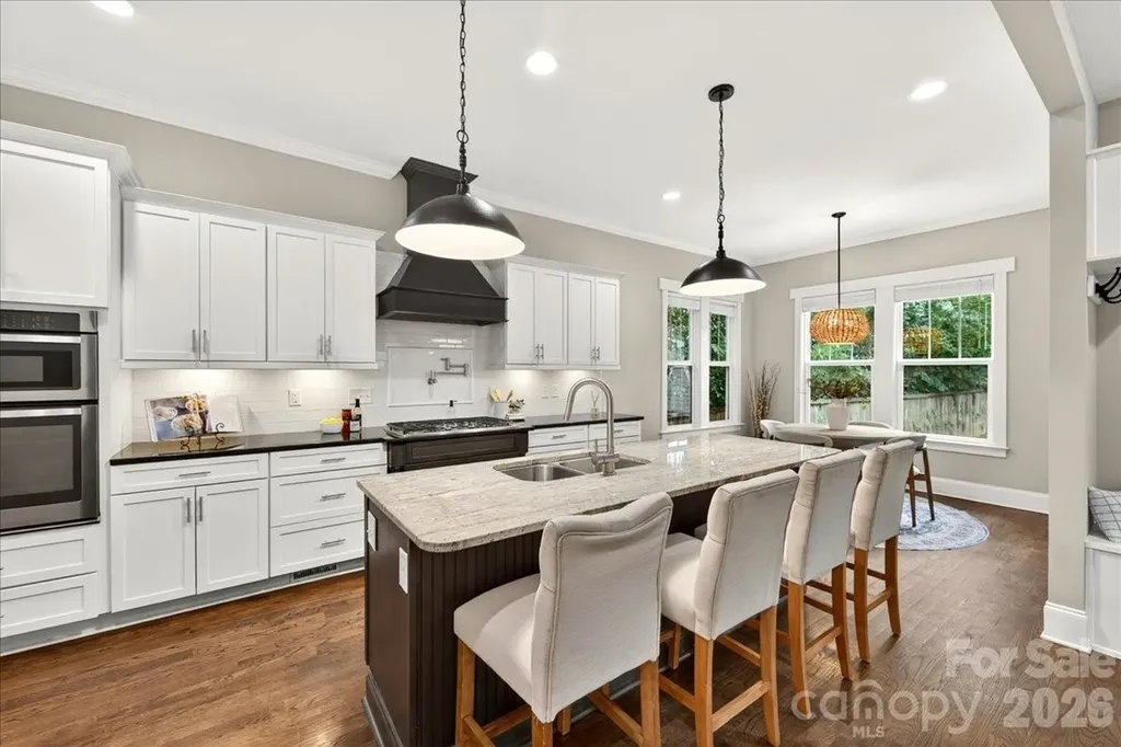 1624 Brook Road Charlotte NC 28205
