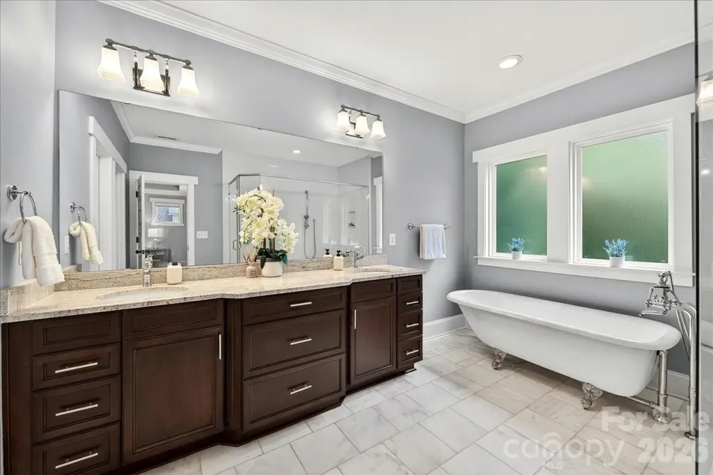 1624 Brook Road Charlotte NC 28205