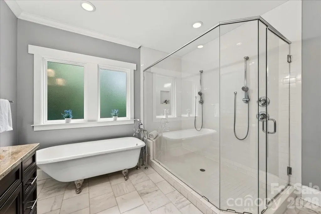 1624 Brook Road Charlotte NC 28205