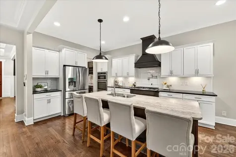 1624 Brook Road Charlotte NC 28205
