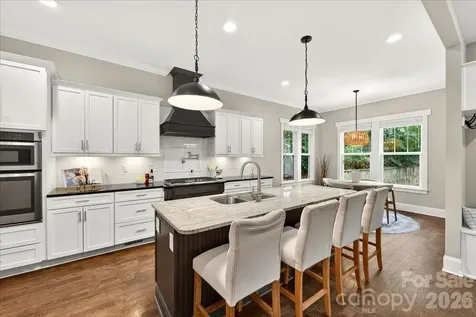 1624 Brook Road Charlotte NC 28205