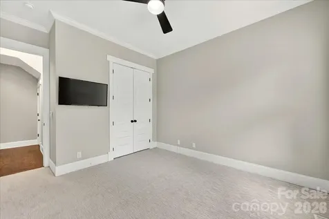1624 Brook Road Charlotte NC 28205