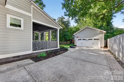 1624 Brook Road Charlotte NC 28205