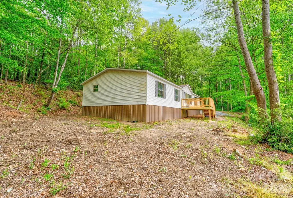 141 Knob Creek Drive Lawndale NC 28090
