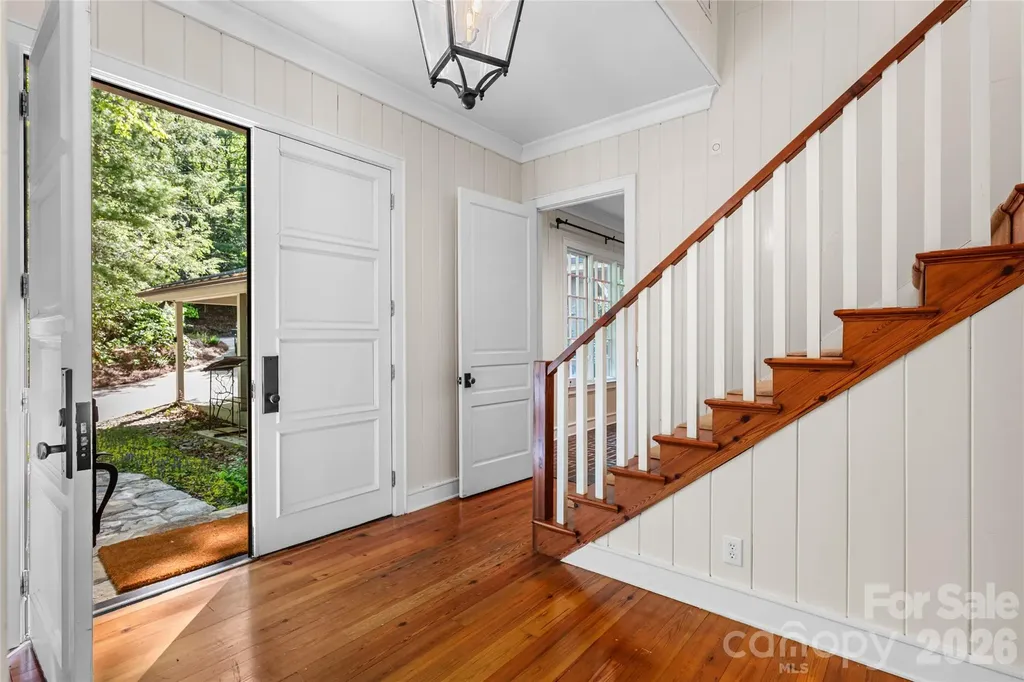 1957 Cold Mountain Road Lake Toxaway NC 28747