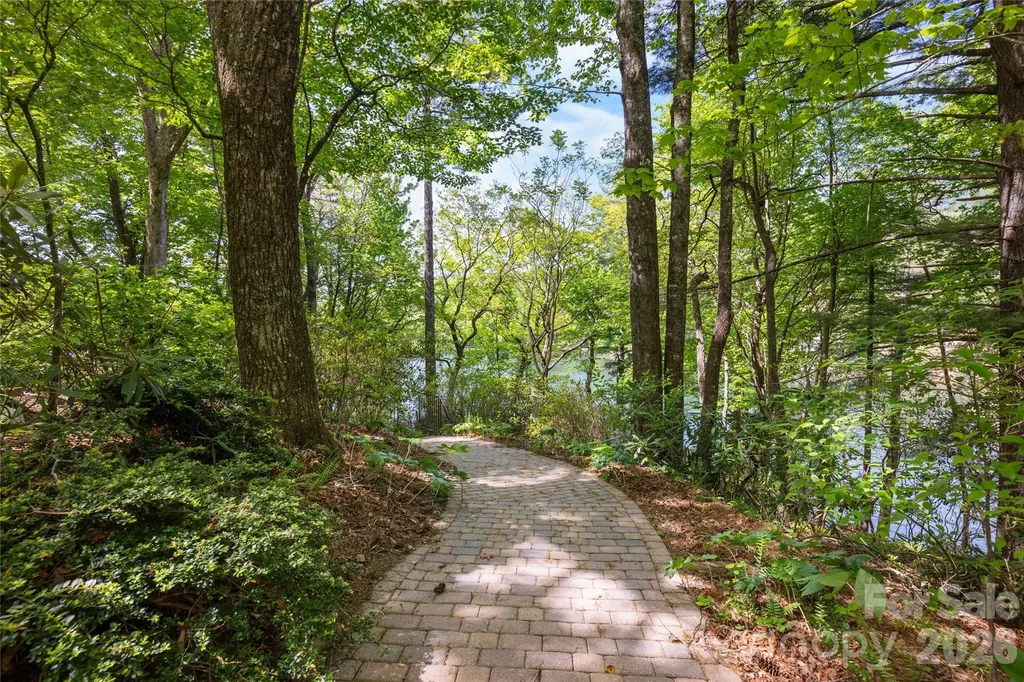 1957 Cold Mountain Road Lake Toxaway NC 28747