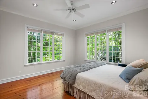 1957 Cold Mountain Road Lake Toxaway NC 28747