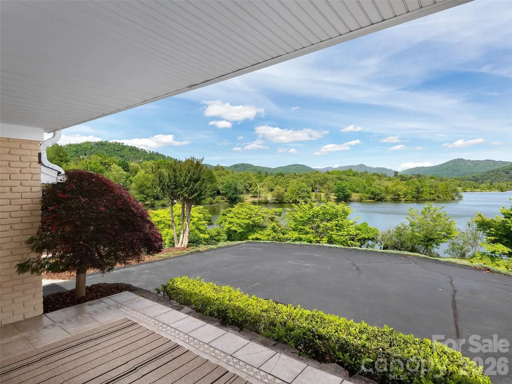 7 Glen Falls Road Asheville NC 28804