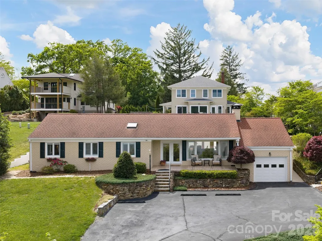 7 Glen Falls Road Asheville NC 28804