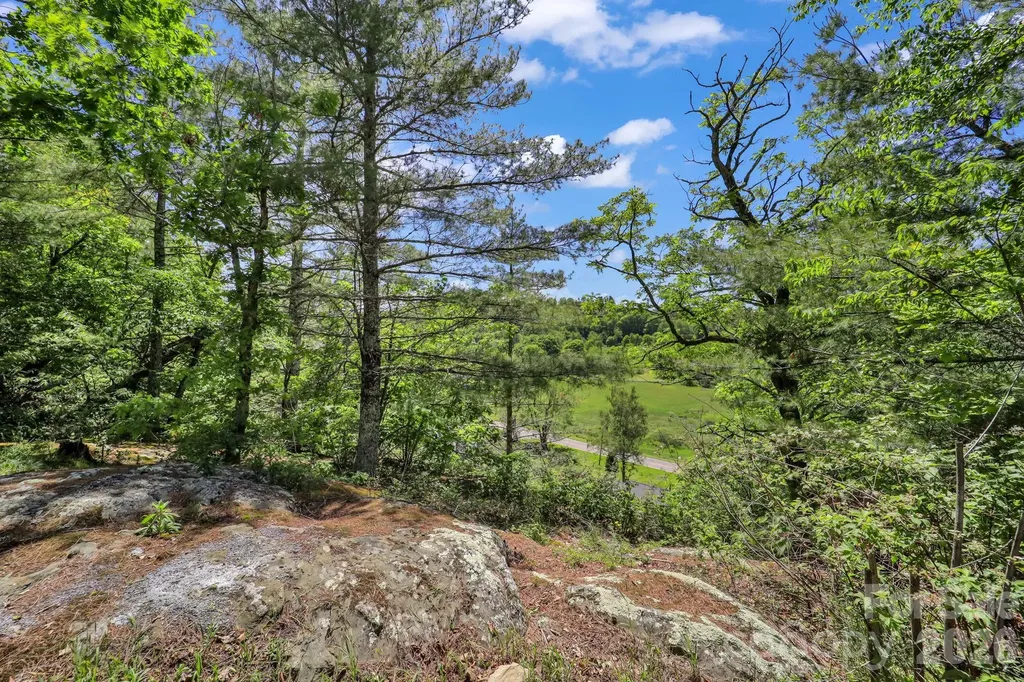 30 Little Rock Road Newland NC 28657