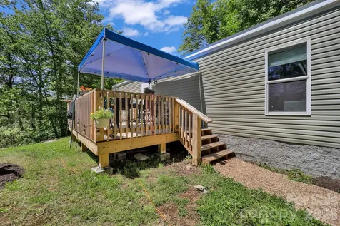 30 Little Rock Road Newland NC 28657