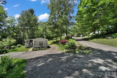 30 Little Rock Road Newland NC 28657