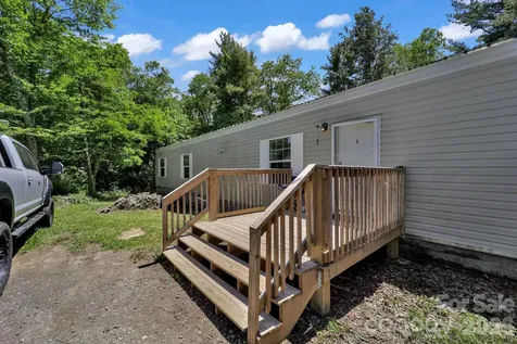 30 Little Rock Road Newland NC 28657