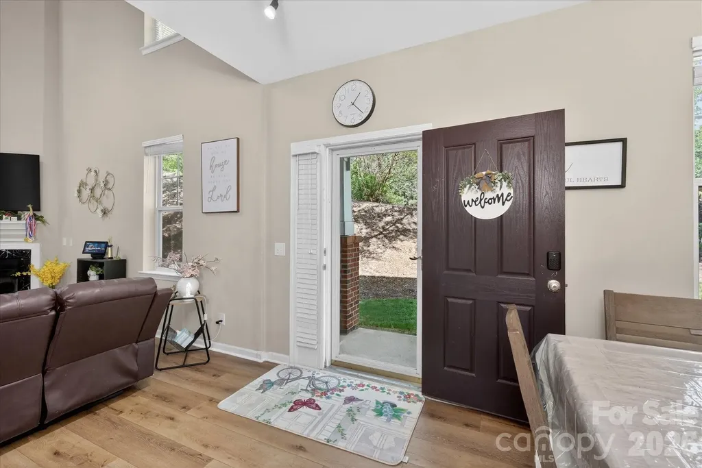 10810 Princeton Village Drive Charlotte NC 28277