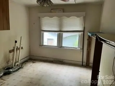 187 W End Street Chester SC 29706