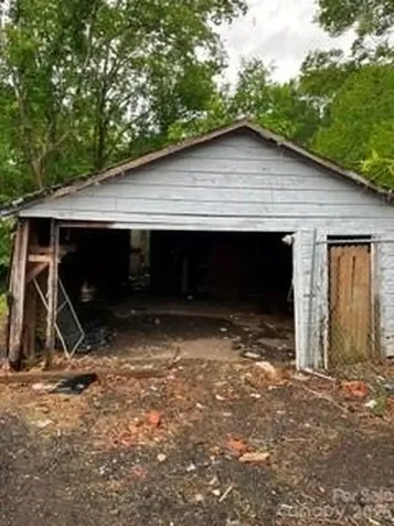 187 W End Street Chester SC 29706
