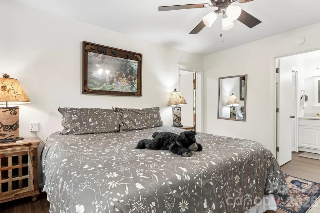 6 Gold Finch Lane Maggie Valley NC 28751