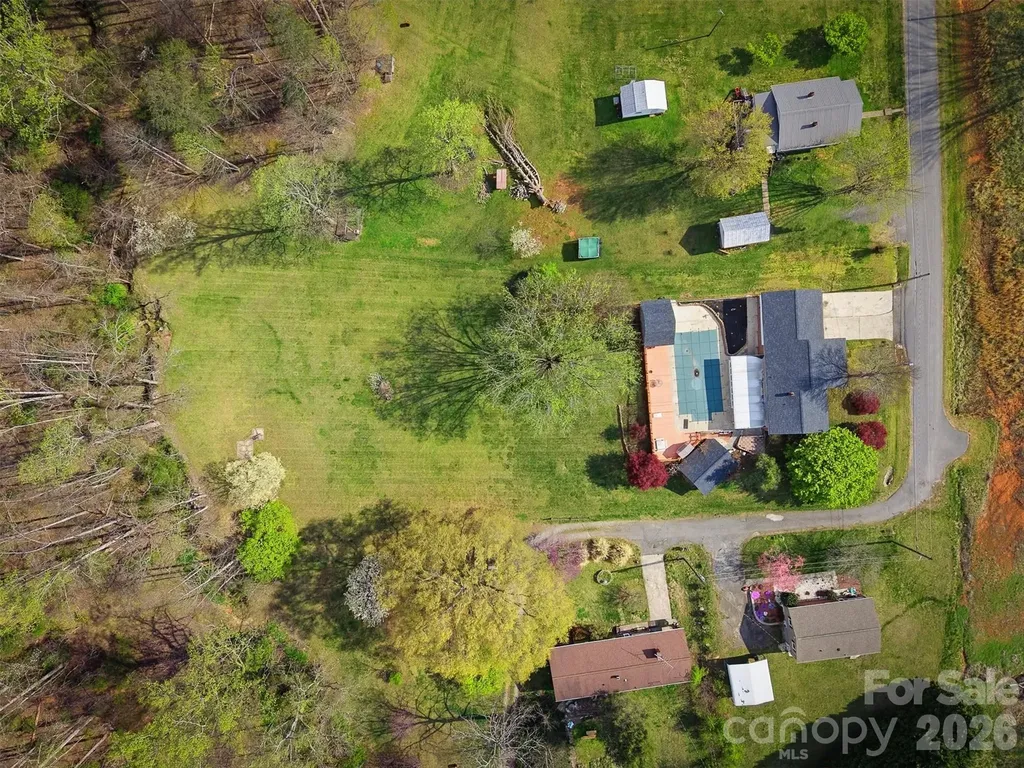 2174 Chester Avenue Morganton NC 28655