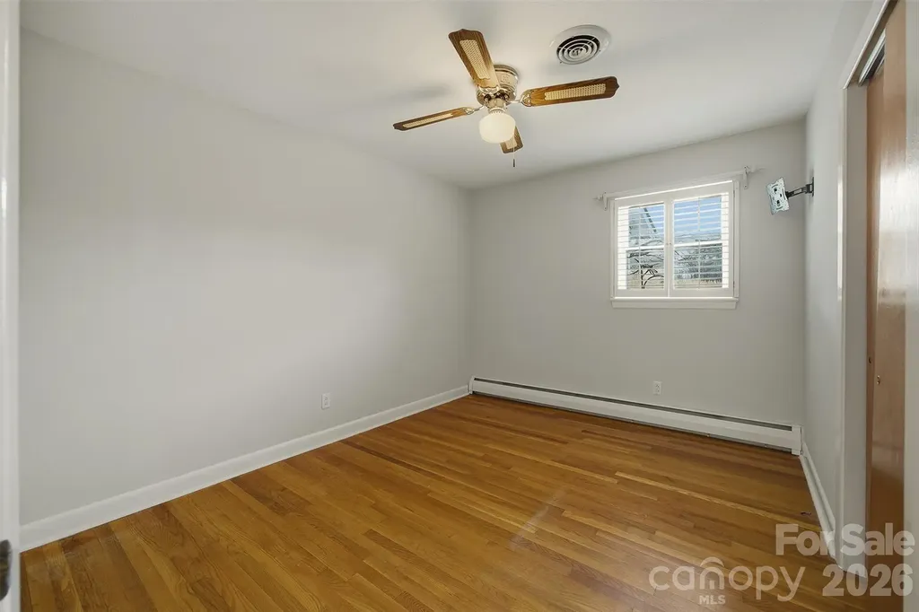 2174 Chester Avenue Morganton NC 28655