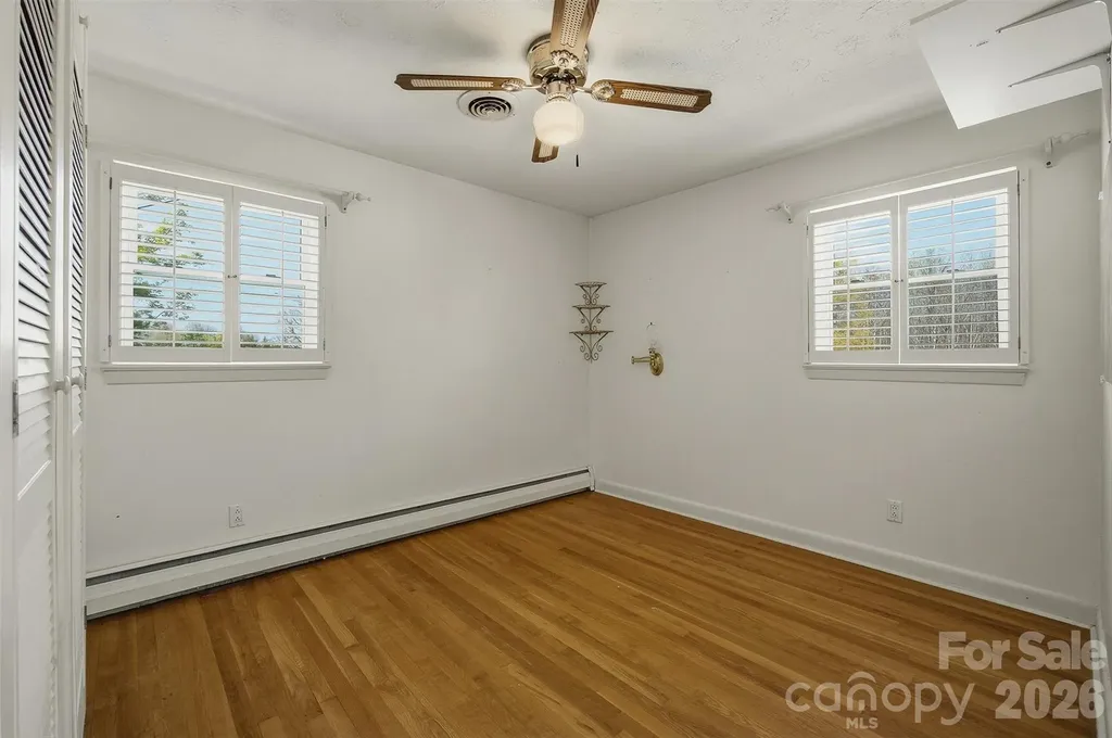 2174 Chester Avenue Morganton NC 28655