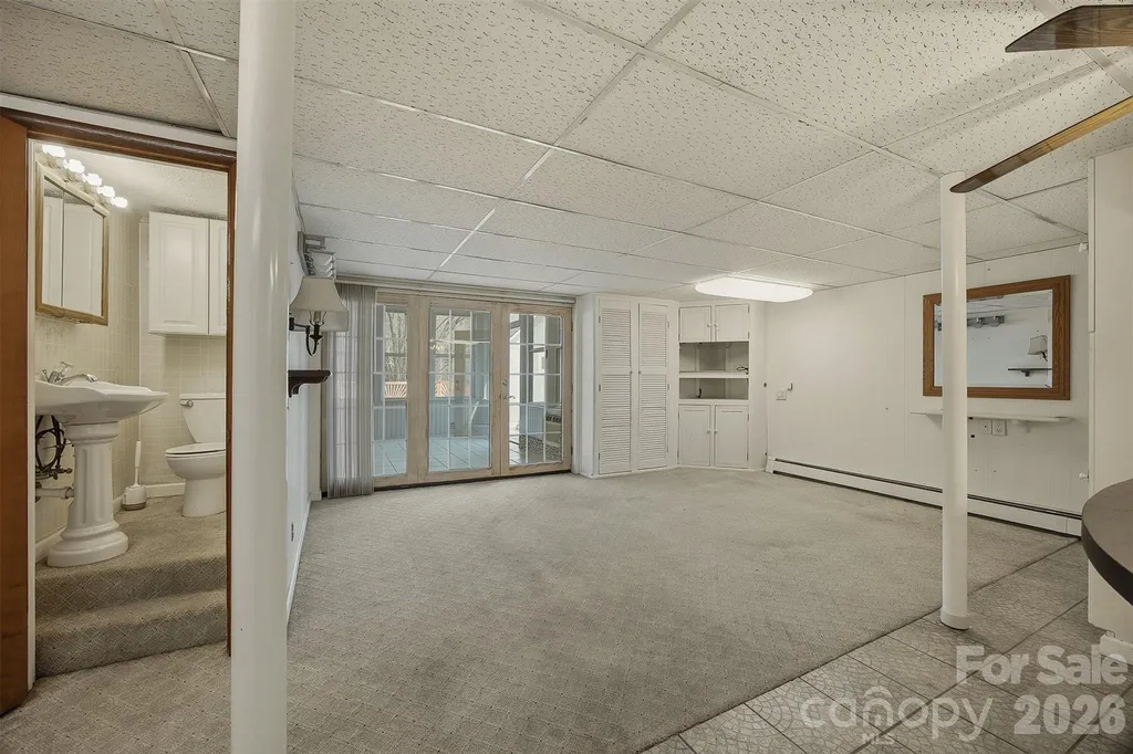 2174 Chester Avenue Morganton NC 28655