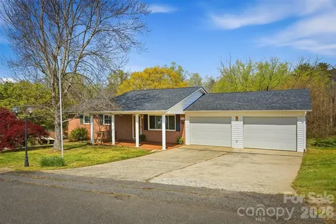 2174 Chester Avenue Morganton NC 28655